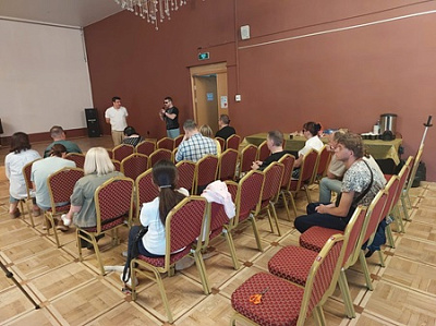 В Москве лиц с инвалидностью по зрению обучают социальному предпринимательству 